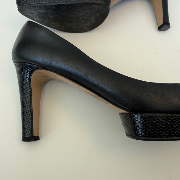 Hugo Boss Black Leather Pumps - Picture 3 of 6